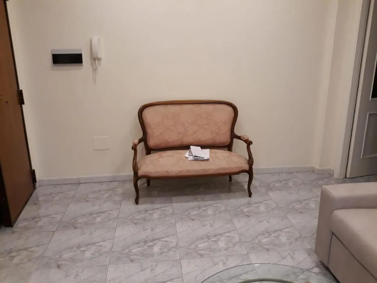 Apartment New Home With Garden Naples Italy
